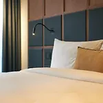 Met 4*