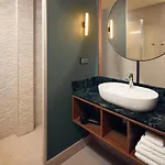 Met 4* Amszterdam