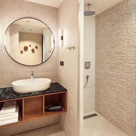 Hotel Met 4*