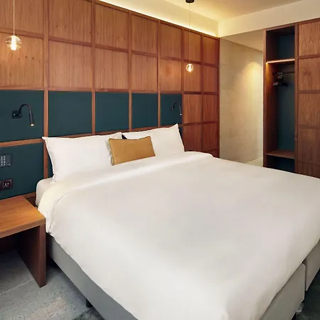 Hotel Met 4*